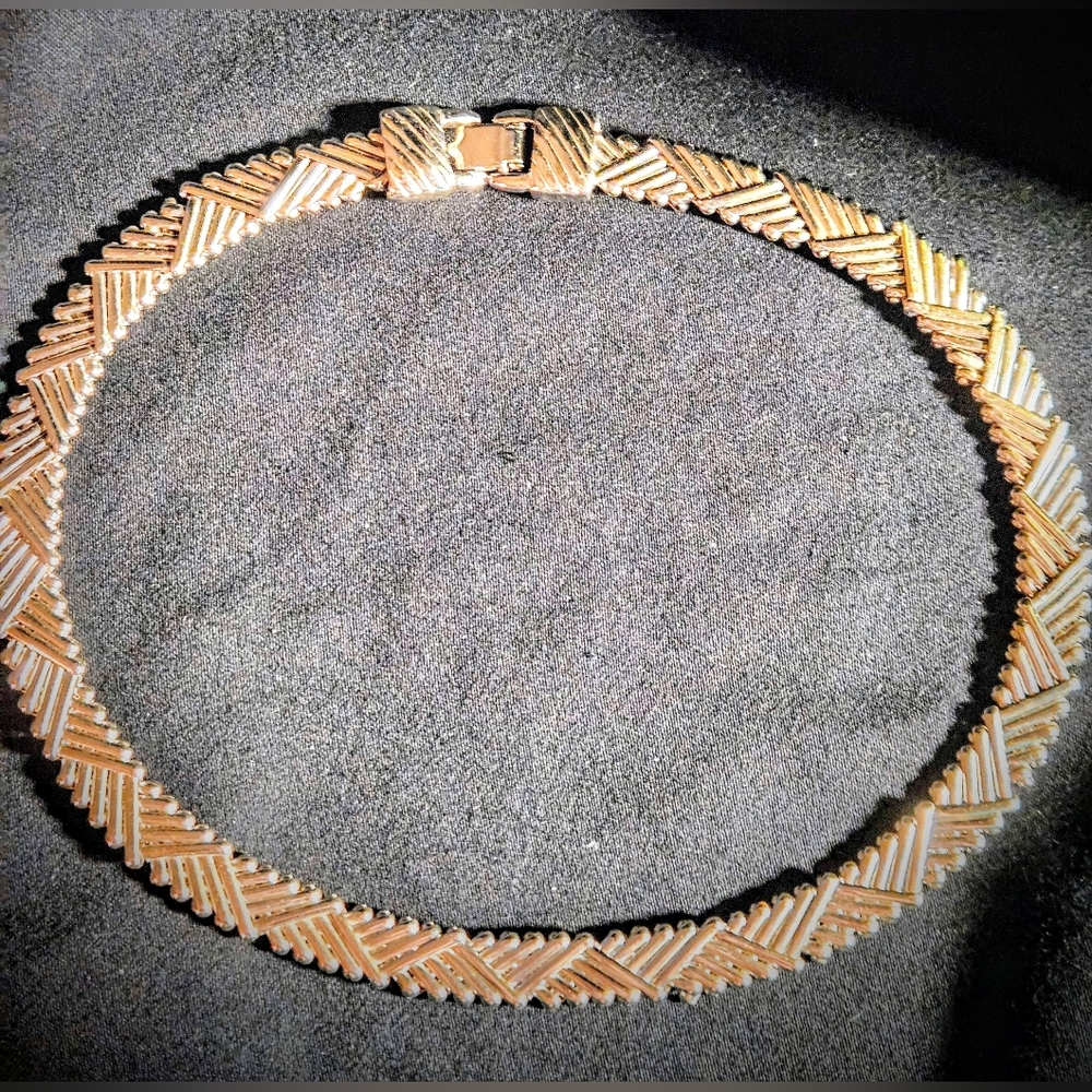 Monet Designer Choker - Picture 2 of 10